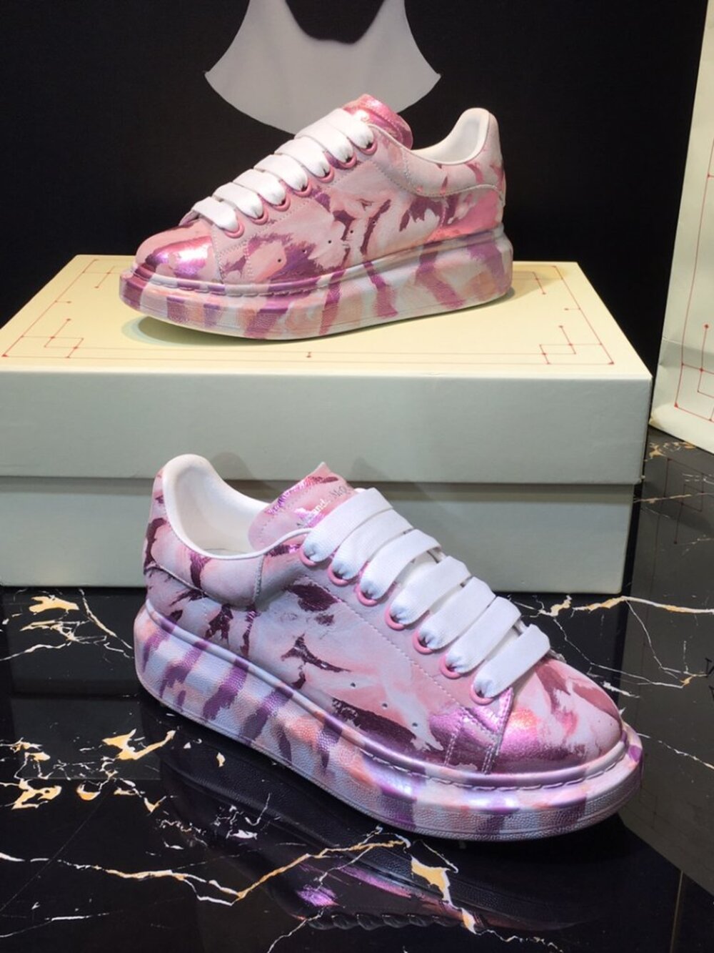 Alexander McQueen Ombre Dusty Pink Platform Sneakers - Picture 2 of 7